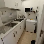 Center Ground Floor דירה *